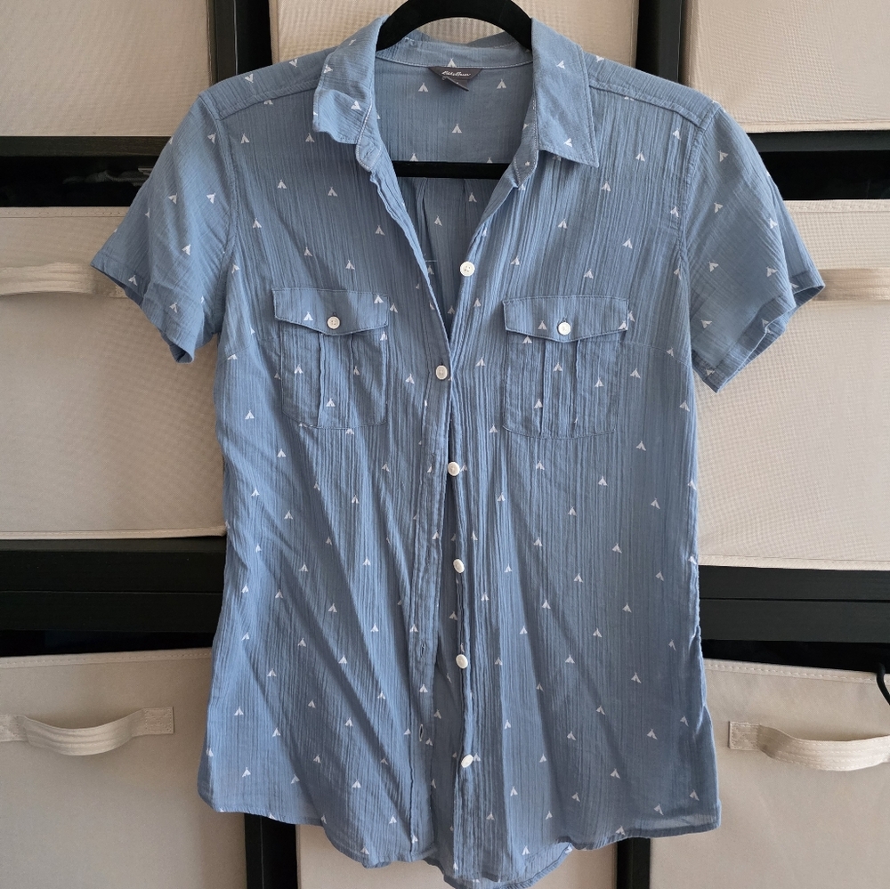 Eddie Bauer Blue Button Down Shirt Lightweight Casual